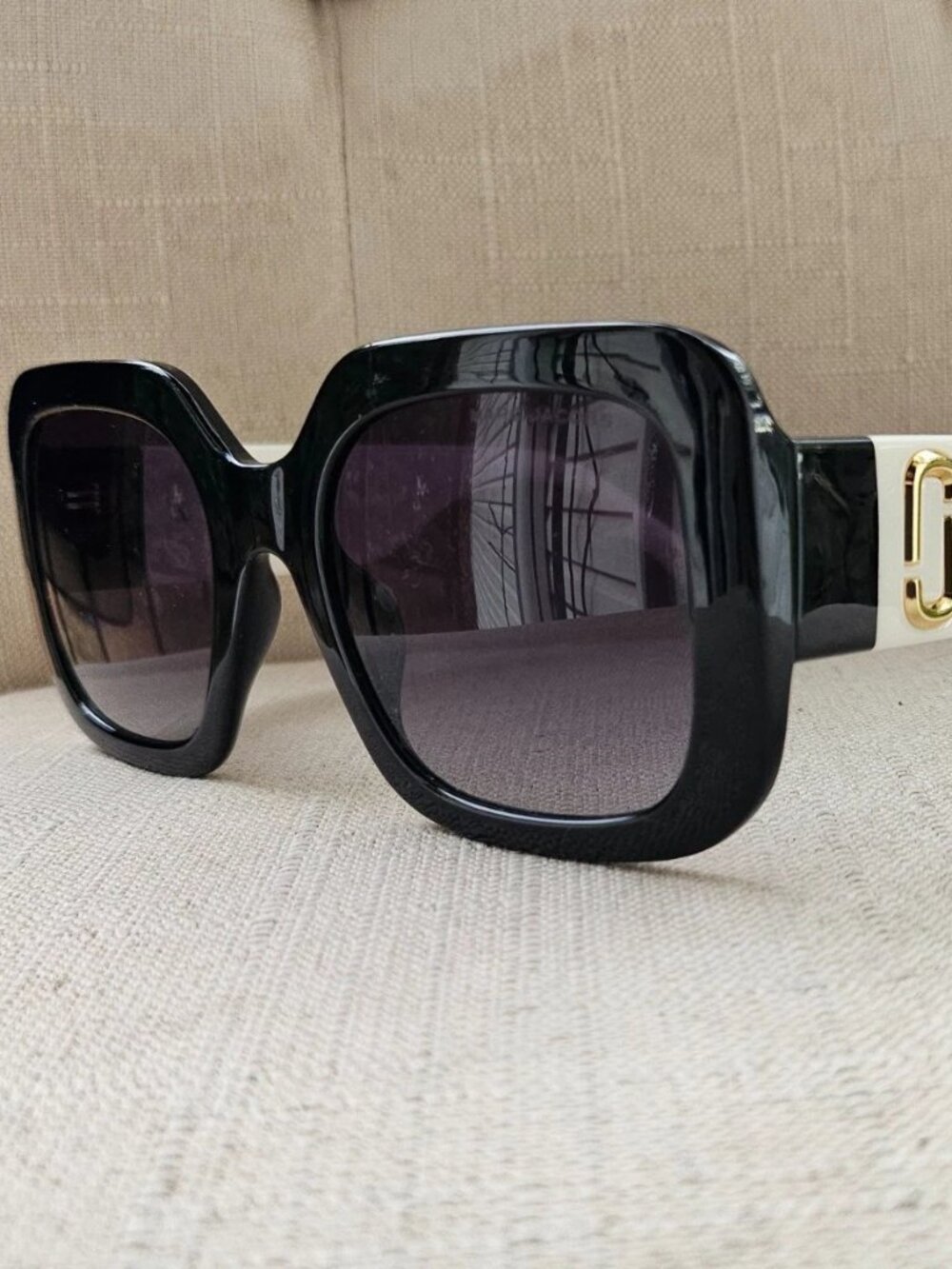 Marc Jacobs Women Sunglasses Big Face Black/White Frame Eyewear Marc/647/S/US